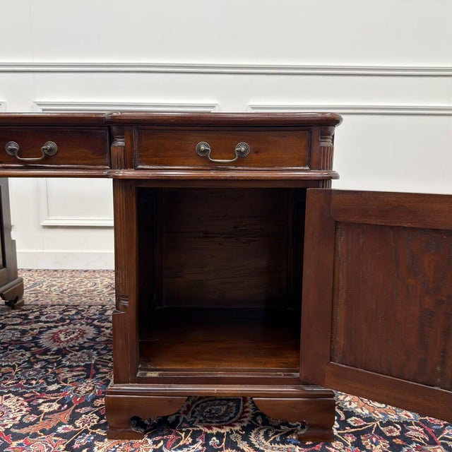 English Partner Desk in Green Leather For Sale - Image 15 of 18
