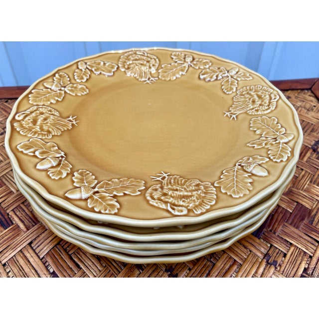 Yellow Bordallo Pinheiro Yellow Acorn and Turkey Majolica Dinner Plates- Set of 5 For Sale - Image 8 of 12