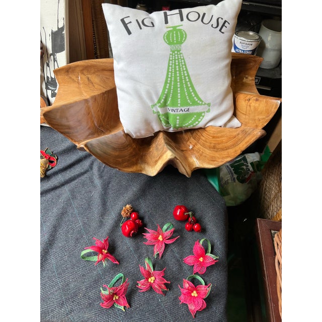 1970s Handmade Poinsettias Napkin Rings- Set of 6 For Sale In Atlanta - Image 6 of 6