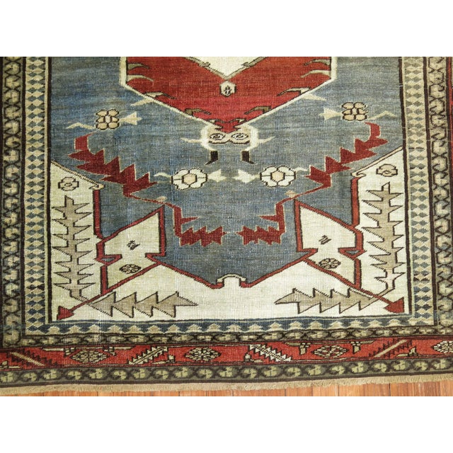 Zabihi Collection Antique Persian Serapi Pictorial Rug For Sale In New York - Image 6 of 6