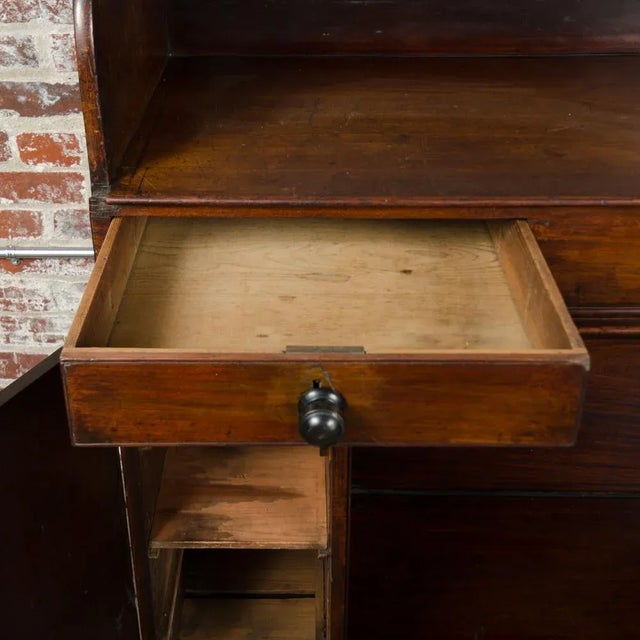 An English Mahogany Kneehole Desk, 19th C. For Sale In Philadelphia - Image 6 of 10