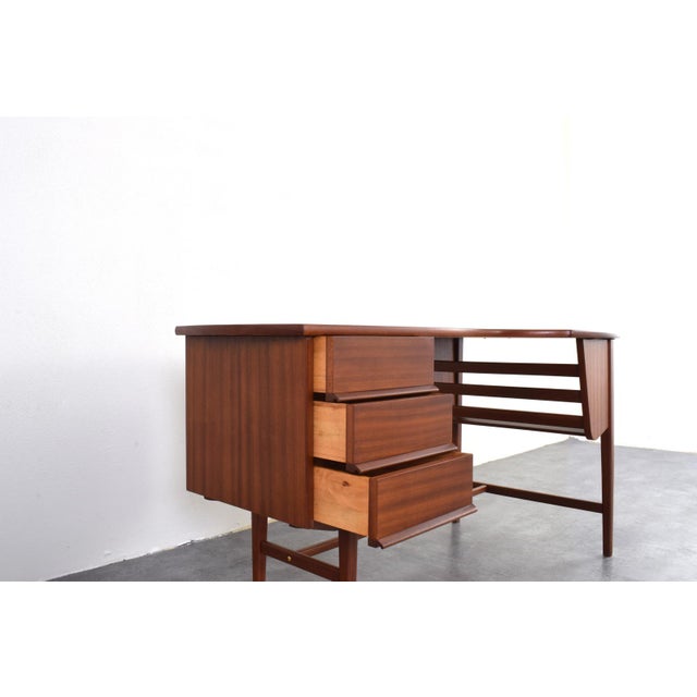 Mid-Century Modern Kidney-Shaped Teak Desk, Denmark, 1960s For Sale - Image 13 of 17
