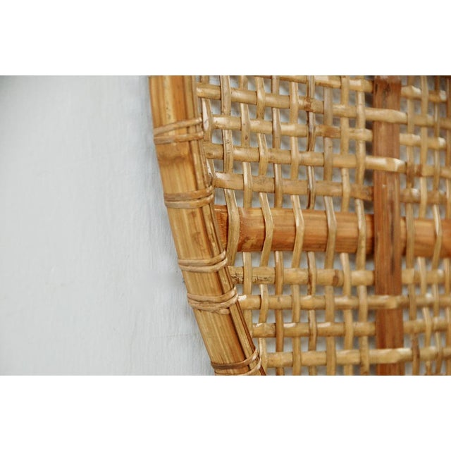 Beautiful object with multiple uses. Tsar with large dimensions, ideal to hang on the wall for decorative or support...