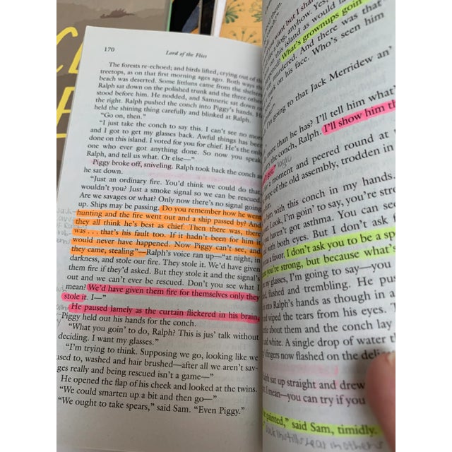 1950s Vintage Classic Paperback Set of Novels and Poetry, Set of Five For Sale - Image 5 of 10