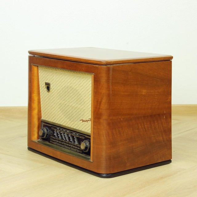 Czechoslovakian Original Tesla Dirigent Gramoradio, 1956 For Sale - Image 10 of 16
