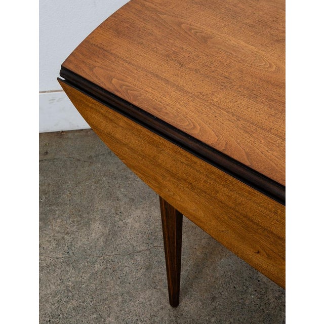 Mid Century Modern Dining Table Attributed to Broyhill Brasilia Walnut Drop Leaf X2 Oval MCM For Sale In Sacramento - Image 6 of 12