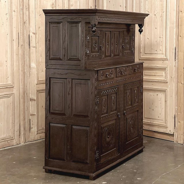 18th Century English Renaissance Two-Tiered Oak Cabinet For Sale - Image 14 of 18