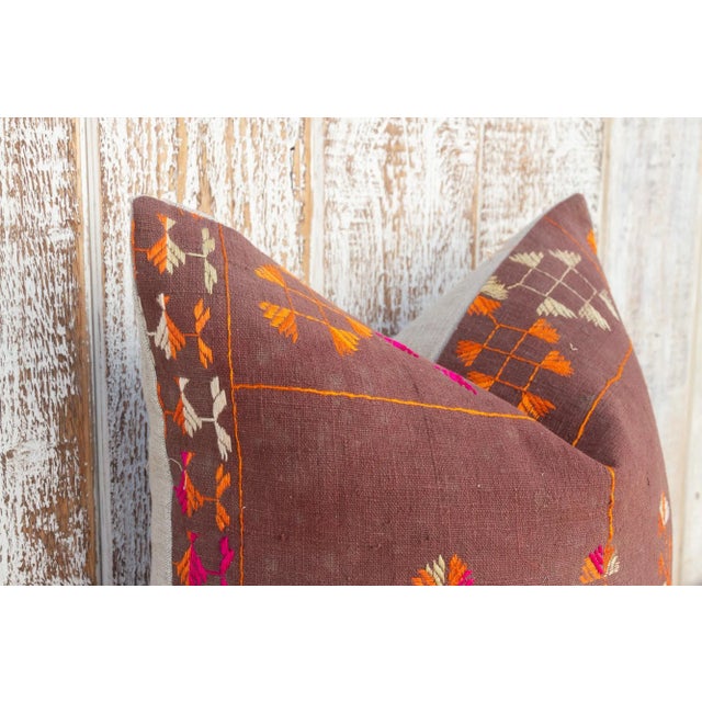 Savi Antique Indian Folk Pillow For Sale In Los Angeles - Image 6 of 10