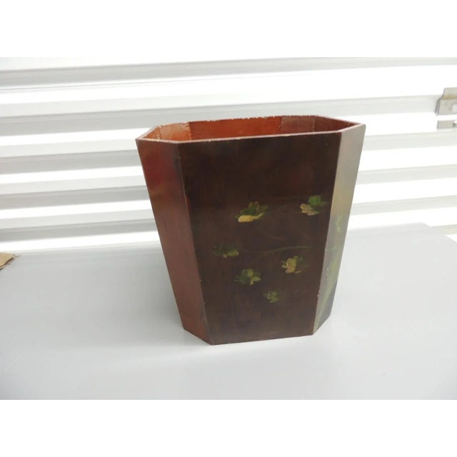 Red and Green Wood Lacquer Finish Waste Bin/Garbage Can Floral pattern Size: 11" x 11" x 11.5"H