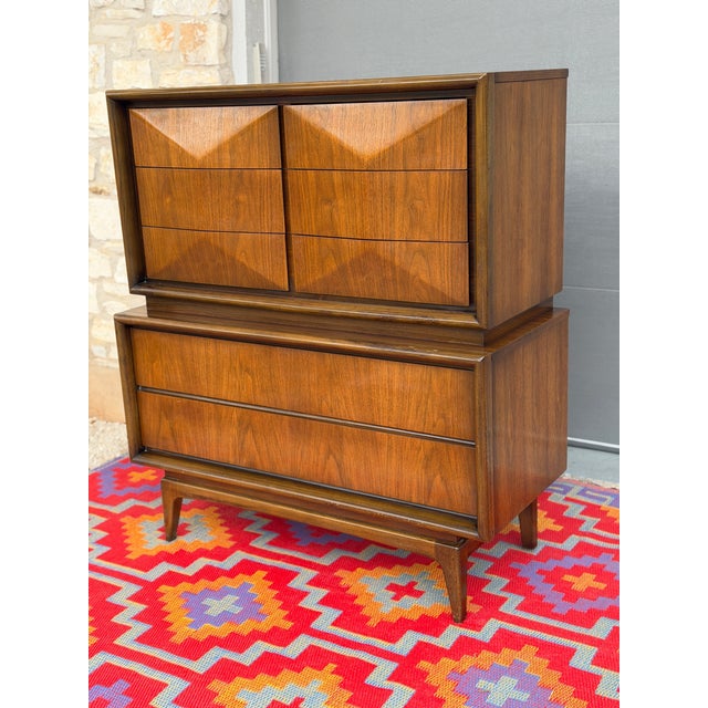 1960s Diamond Front Tall Dresser/ Gentlemen's Chest For Sale In Austin - Image 6 of 7