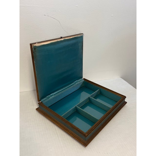Wood 1970s Vintage French Italian Florentine Jewelry Accessory Wood Trinket Box For Sale - Image 7 of 9