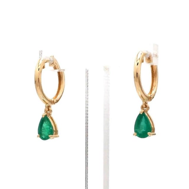 0.60 cts Natural emerald earrings in 18k gold For Sale - Image 12 of 18