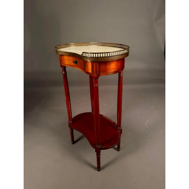 Burnt Umber French Louis XVI Style Mahogany Kidney-Shaped Side Table With Marble Top & Brass Gallery, C. 1890 For Sale - Image 8 of 12