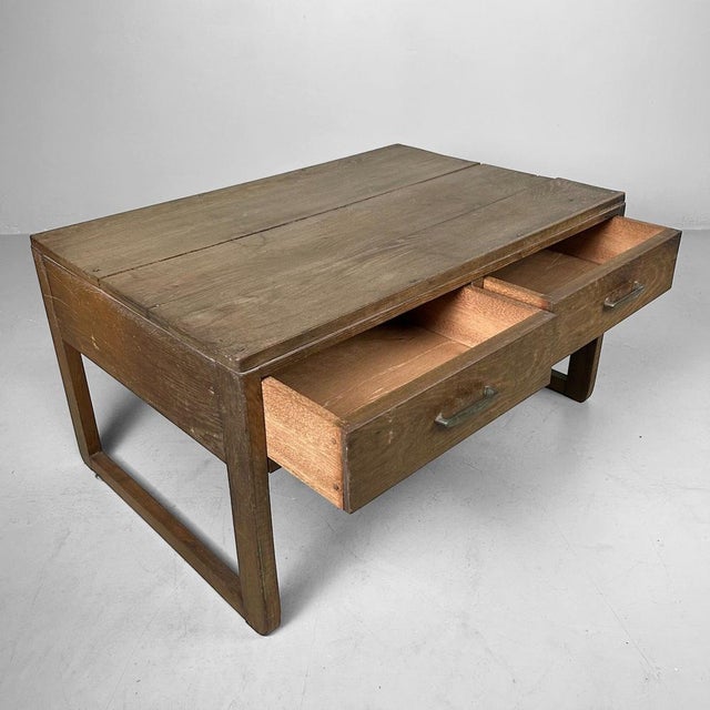 This beautiful Japanese writing table dates from the 1920s and exudes timeless elegance. Dimensions: Height 39 cm, Width...