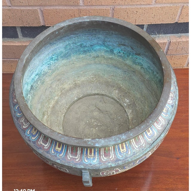 Japanese Meiji Zoomorphic Champleve Enameled Bronze Jardiniere, Circa 1870s For Sale In Washington DC - Image 6 of 7