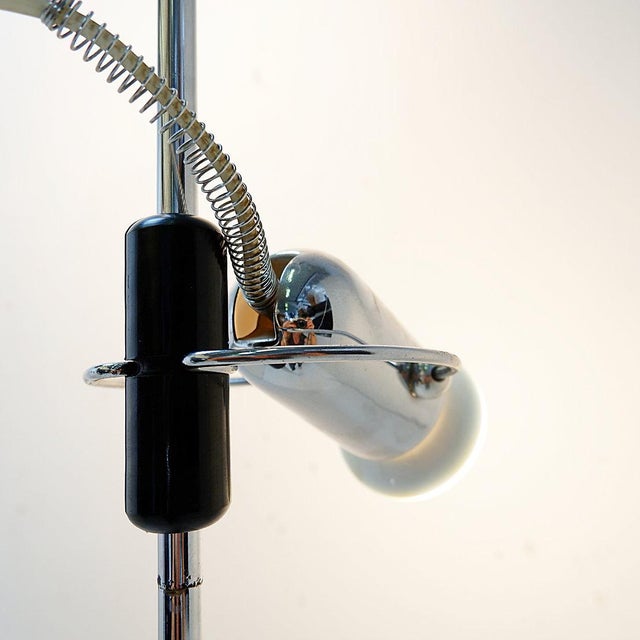 Italian design - decoration - Floor lamp Measures : Ø 27cm - H Max : 370cm - Variable Steel spring floor lamp. Designed by...