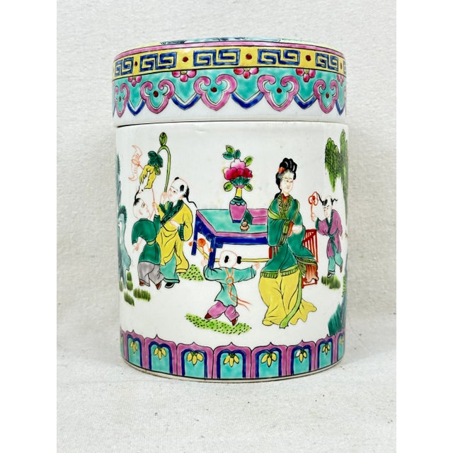 Vintage Chinese Jar With Lid For Sale - Image 4 of 10