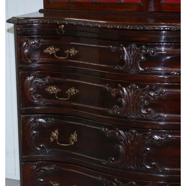 George III Thomas Chippendale Hardwood Bookcase on Serpentine Chest Drawers For Sale - Image 9 of 18
