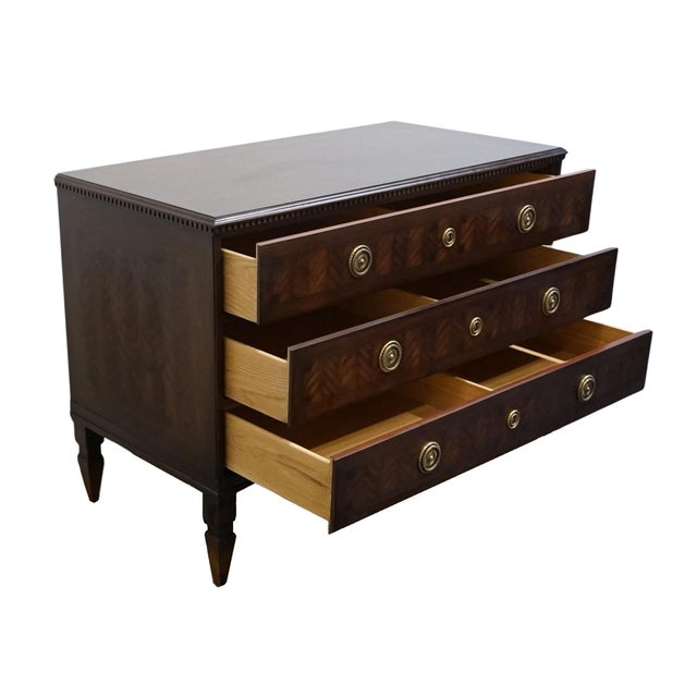 Councill Craftsmen Mahogany Traditional Duncan Phyfe Style 48" Low Chest of Drawers For Sale In Kansas City - Image 6 of 13