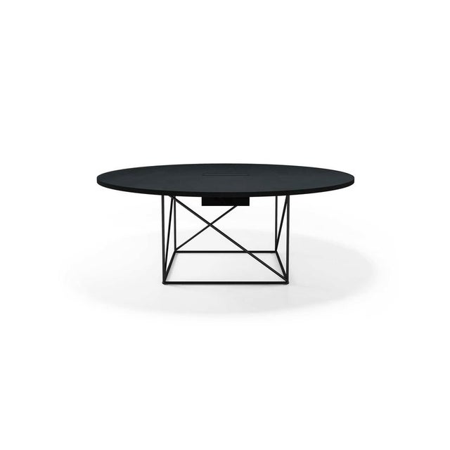 Le corbusier lc15 table de conférence for cassina le corbusier crafted this design table by devising an organic, rational...