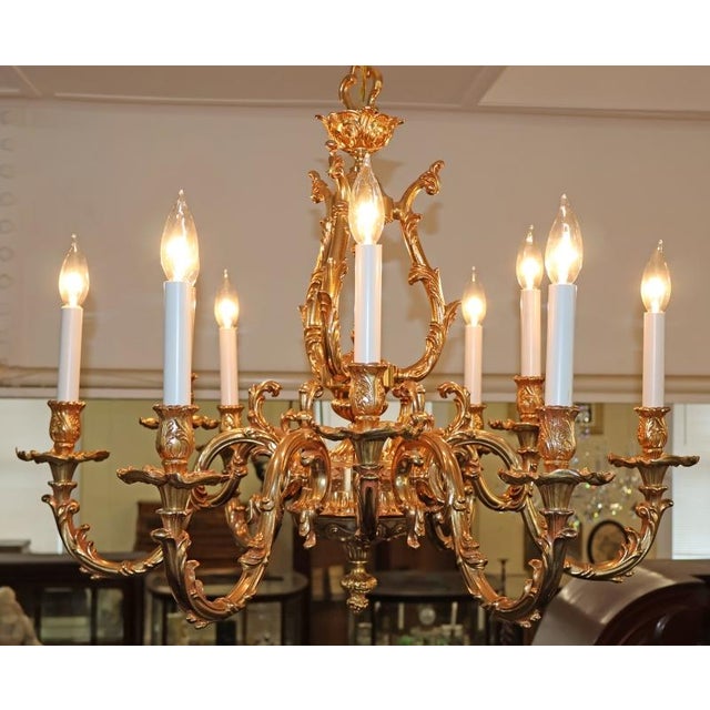 Mid 20th Century Mid 20th Century Italian Gilt Bronze Baroque / Rococo Style 10 Light Chandelier For Sale - Image 5 of 17