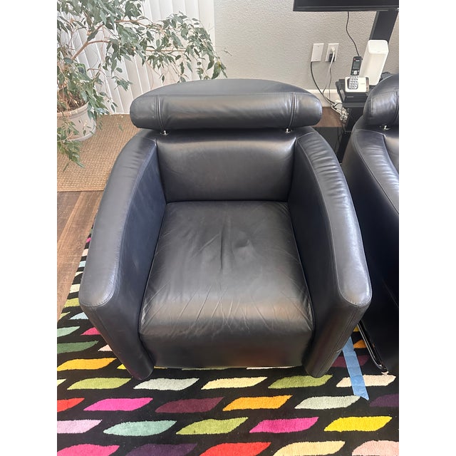 1990s Pair of Vintage Leolux "Dino" Postmodern Leather Lounge Chairs - Sled Base For Sale - Image 5 of 10