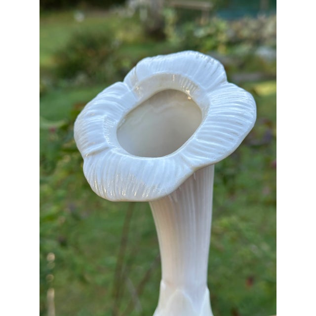 Ceramic Belleek Sunflower Vase – Irish Porcelain Vase – Trumpet Shape – 6th Green Mark 1965–1980 – Vintage Collectible For Sale - Image 7 of 8