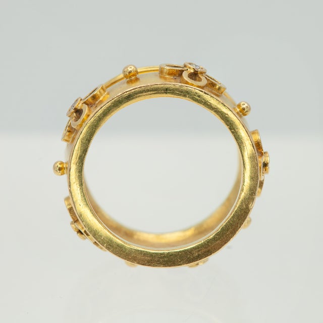 1990s Temple St. Clair Diamond Flower Band Ring in 18k Yellow Gold, Size 6.25 For Sale - Image 4 of 9