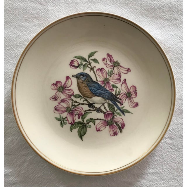 Late 20th Century Set of 3 Decorative Bird Plates For Sale - Image 4 of 5