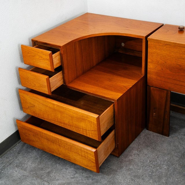 Dixie Mid Century Danish Modern Headboard Bed Frame Scova Teak Nighstands Queen Mint For Sale - Image 4 of 12