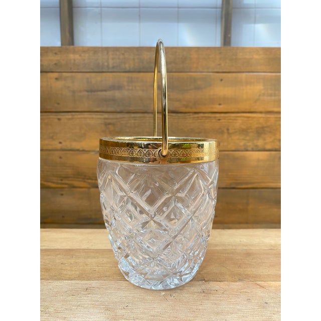 Art Deco Ice Bucket in Molded Crystal and Gilt Brass, 1920 For Sale - Image 4 of 11