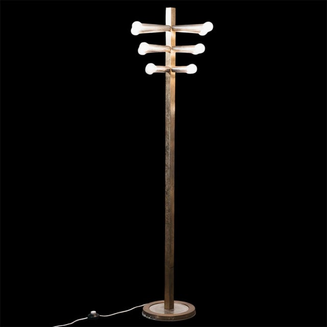 Gold Brass 12-Light Floor Lamp in the style of Gaetano Sciolari, 1970ss For Sale - Image 8 of 8