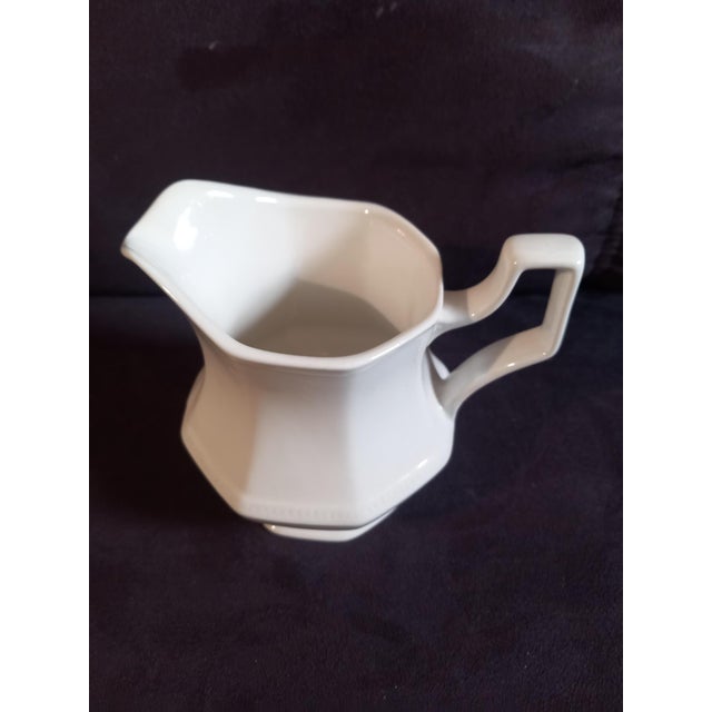 White Porcelain Heritage Dinner Service from Johnson Brothers, England, 1970s, Set of 18 For Sale - Image 8 of 12