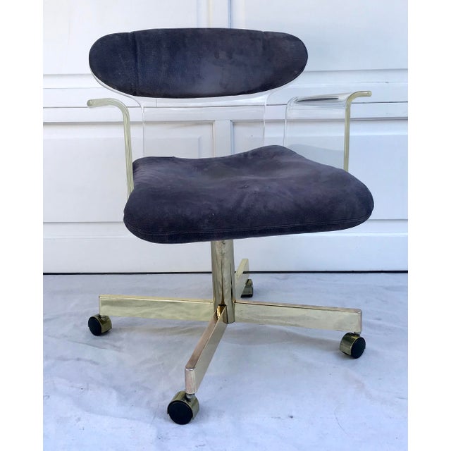 Hans Könecke 1960s Molded Lucite and Brass Kagan Style Desk Chair For Sale - Image 4 of 12