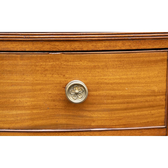 Georgian Era Bow Front Chest of Mahogany From England For Sale - Image 10 of 12