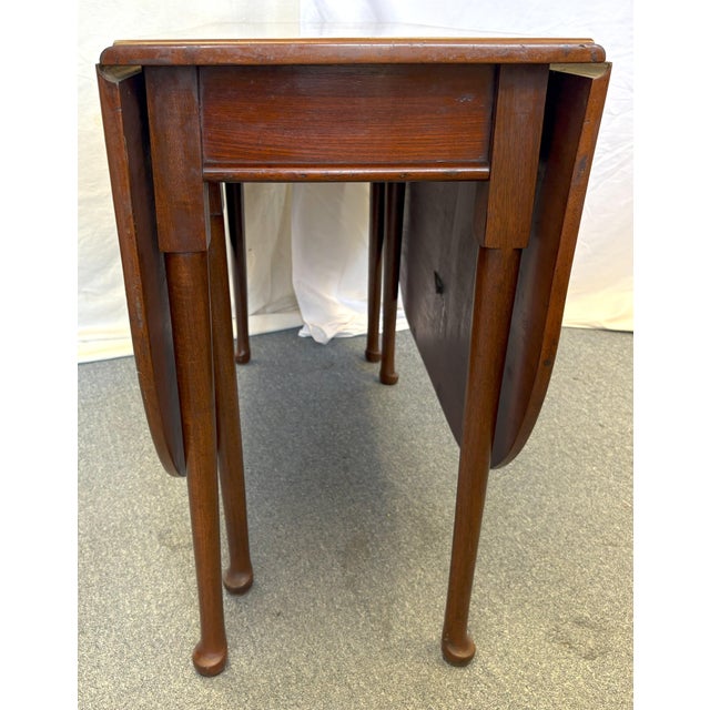 Wood Vintage Queen Anne Style Mahogany Gate-Leg Drop Leaf Dining Table/ Console For Sale - Image 7 of 18