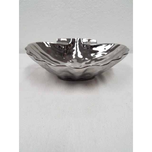 Silver Colored Porcelain Shell Bowl With Bamboo Servers - Set of 3 For Sale - Image 4 of 10