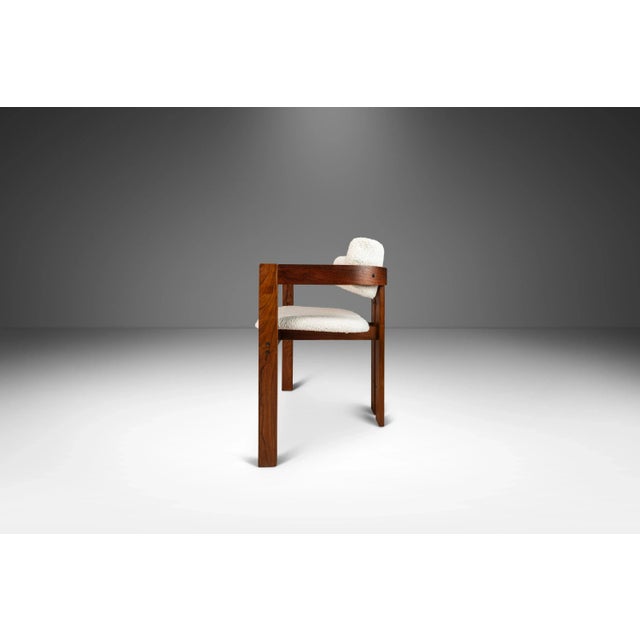 Mid-Century Modern 1970s Set of 6 "Pamplona" Arm Dining Chairs in Rosewood & White Bouclé After Augusto Savini For Sale - Image 3 of 12