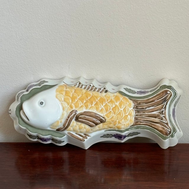 Mid-20th Century Decorative Ceramic Fish Mold Wall Hanging For Sale - Image 11 of 11
