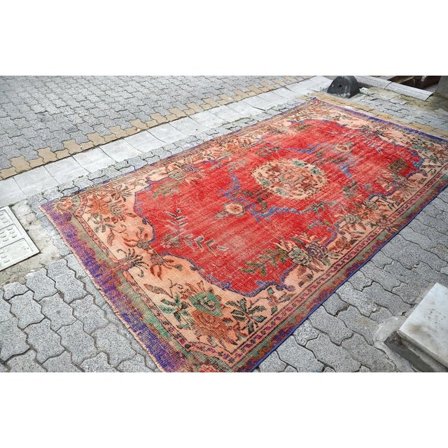 Textile 1960s Oversize Wool Bohemian Turkish Rug For Sale - Image 7 of 11