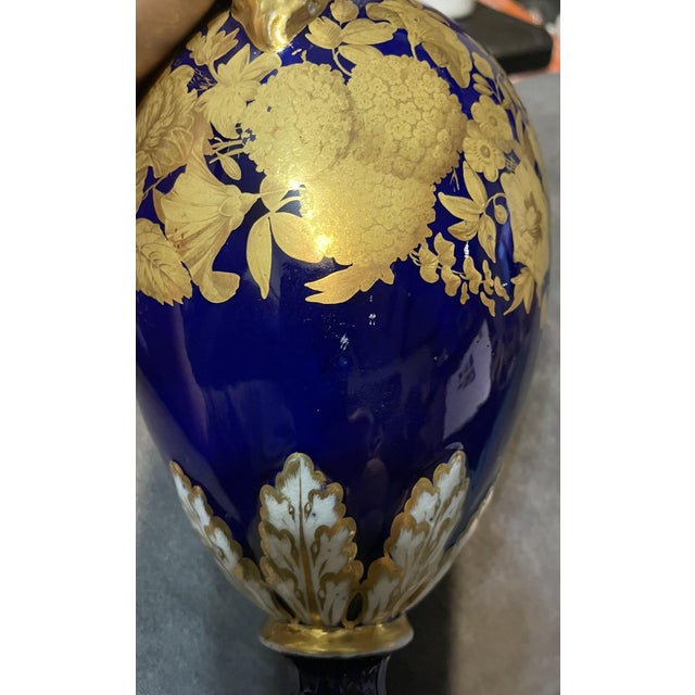 Antique 19th Century Derby Bloor Porcelain Ewer With Hand-Painted Floral Details For Sale - Image 12 of 13