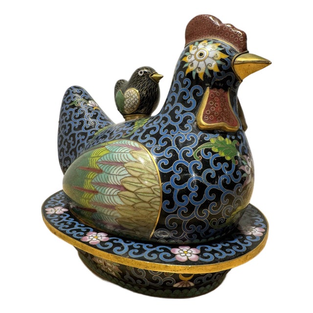 Cloisonné Chicken Hen and Chick Nesting Covered Box For Sale