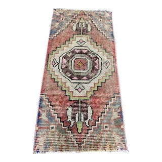 Turkish Yastik Rug 1'5" x 2'10" For Sale