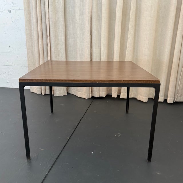 This iconic Mid-Century Modern coffee table is designed by Florence Knoll for Knoll International. It embodies the...