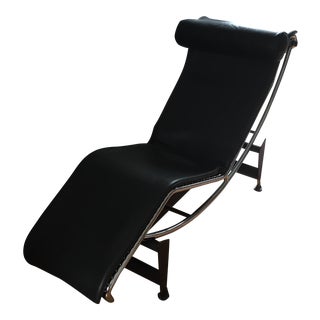 Le Corbusier LC4 Chaise Lounge For Sale