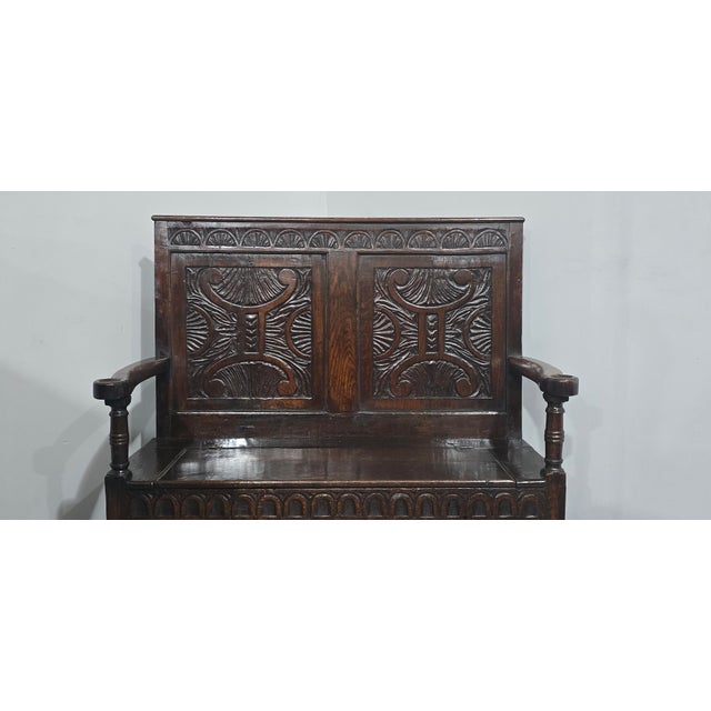 Antique Oak Hall Settle, 1700 For Sale - Image 3 of 18