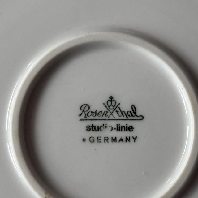 Item: Cake stand approx. 32 cm Manufacturer: Rosenthal Series: Romance Decoration: Gold Flower Material: Porcelain...