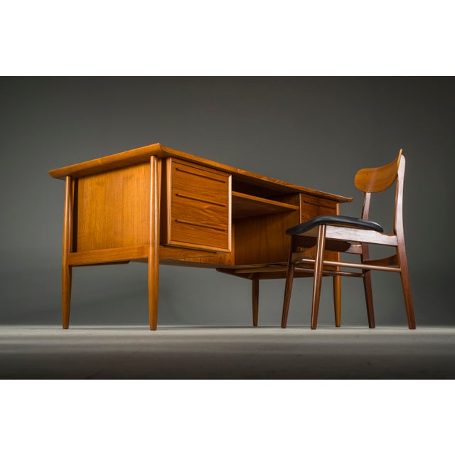 1960s Mid-Century Danish Teak Executive Desk by Arne Vodder for H.P. Hansen, 1960s For Sale - Image 5 of 18