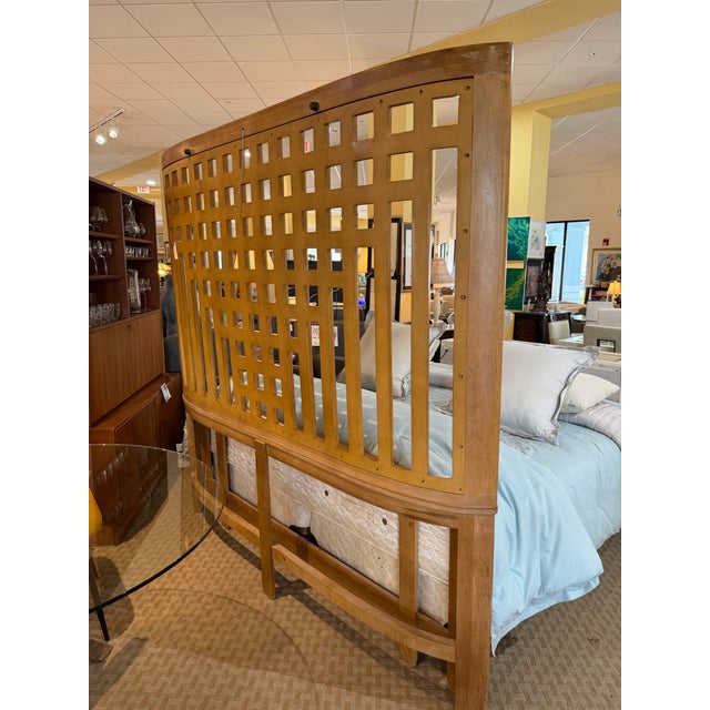 Late 20th Century Vintage Attributed Stickley Furniture "Edinburgh" Lattice Fretwork King Headboard For Sale - Image 5 of 7