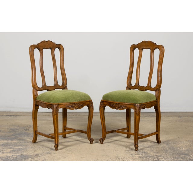 Early 20th Century French Louis XV Walnut Dining Chairs With Moss Green Mohair, Set of 8 For Sale - Image 16 of 18